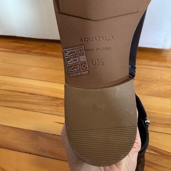 Aquatalia black short Boots size 6.5 with braided detail on back - Picture 9 of 9
